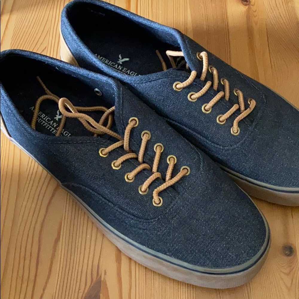American Eagle Gray Sneakers